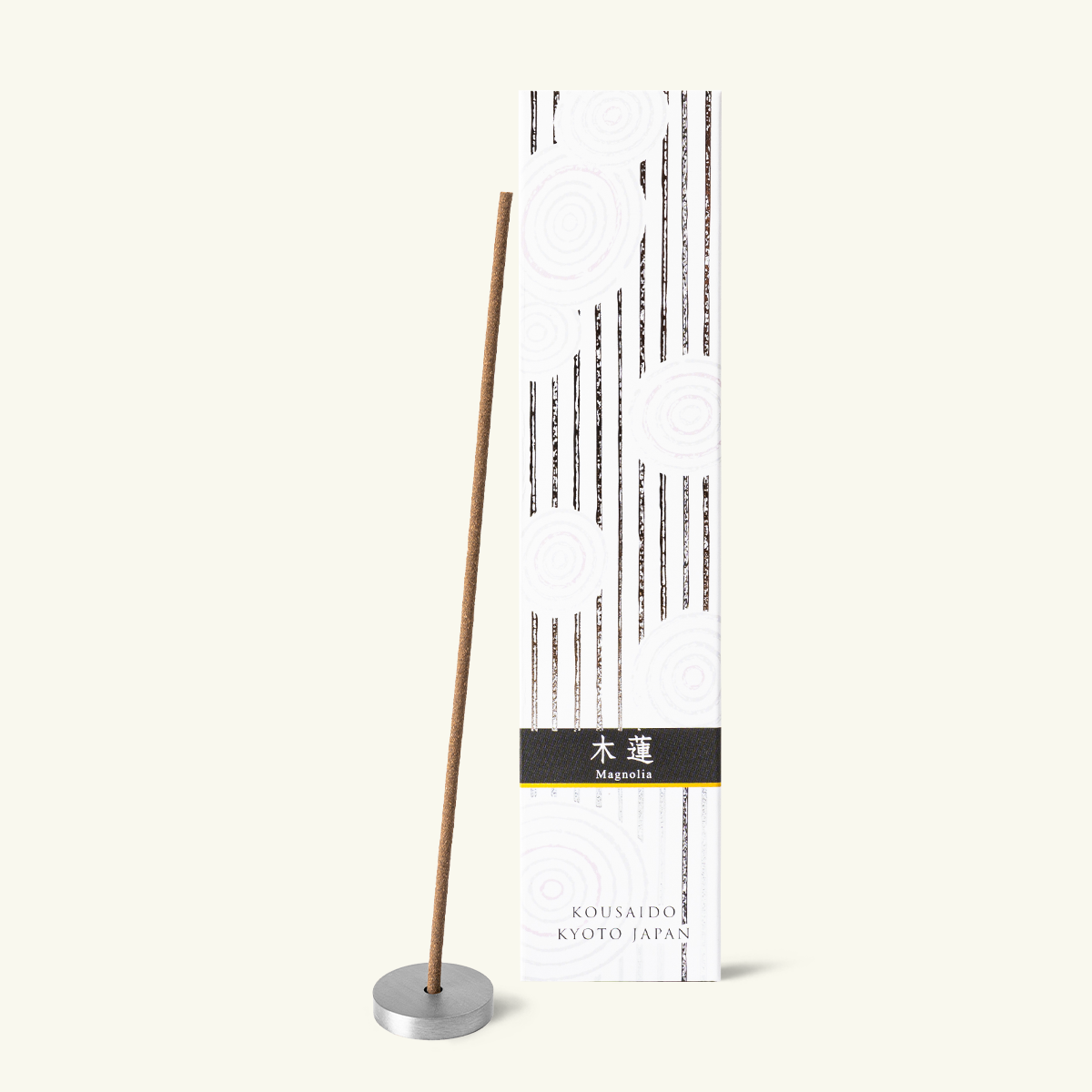 Kousaido Hyakuraku-Kou Magnolia Japanese incense sticks with soft floral notes and smooth sandalwood warmth.